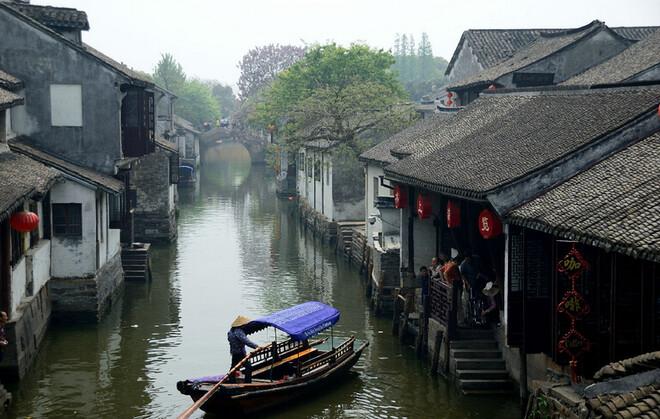 陕西省气象台30日17时发布暴雪蓝色预警